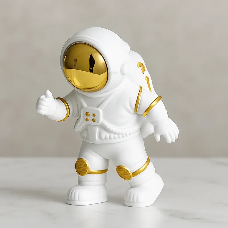 Premium Astronaut Showpiece Figurine – Modern Space Theme Decorative Statue